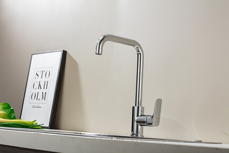 Смеситель для кухни Aquatek Вега AQ1081CR Хром латунь